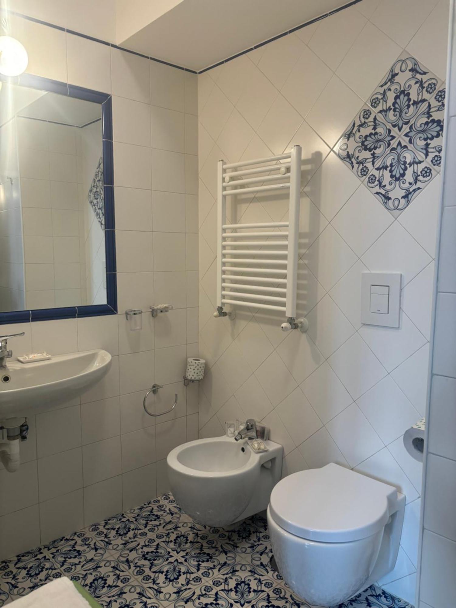 Folle Citta B&B Νάπολη Εξωτερικό φωτογραφία